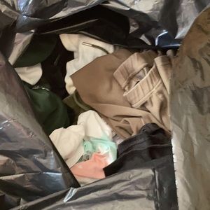 Woman’s clothing full bag fairly used super cute